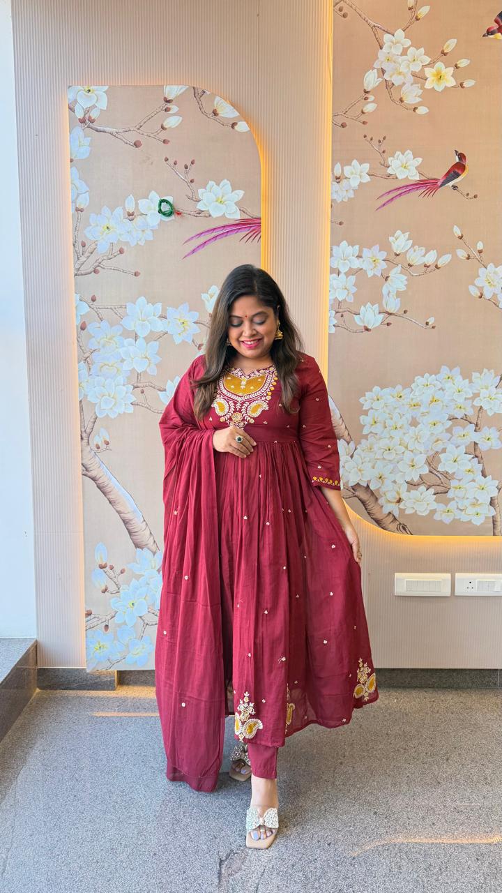 Premium Mul cotton with Zari detailing in maroon