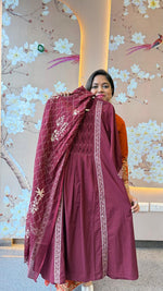 Smart smart cotton outfit pared with printed pant n plazzo