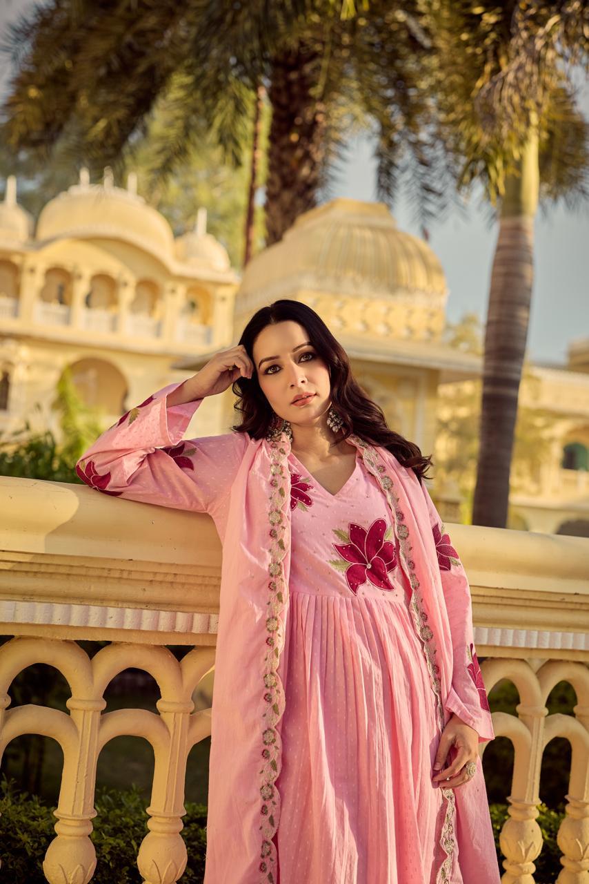 Premium Dobby cotton applique full suit set in pink