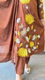 A line Applique work cotton suit set in brown(comfort fit)