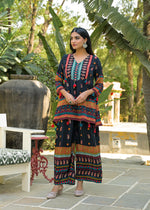 Premium crepe kaftan co ord set in black