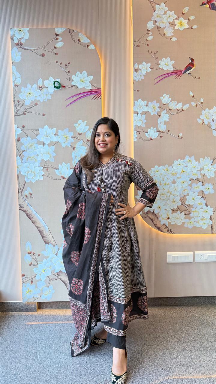 Pure cotton Anarkali suit set in black