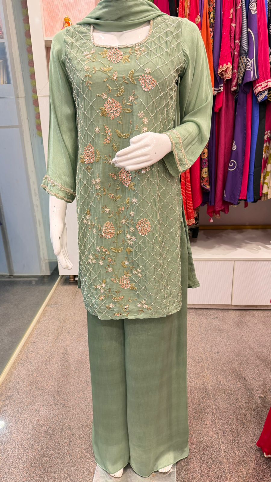 Pure chinon heavy handwork full suit set