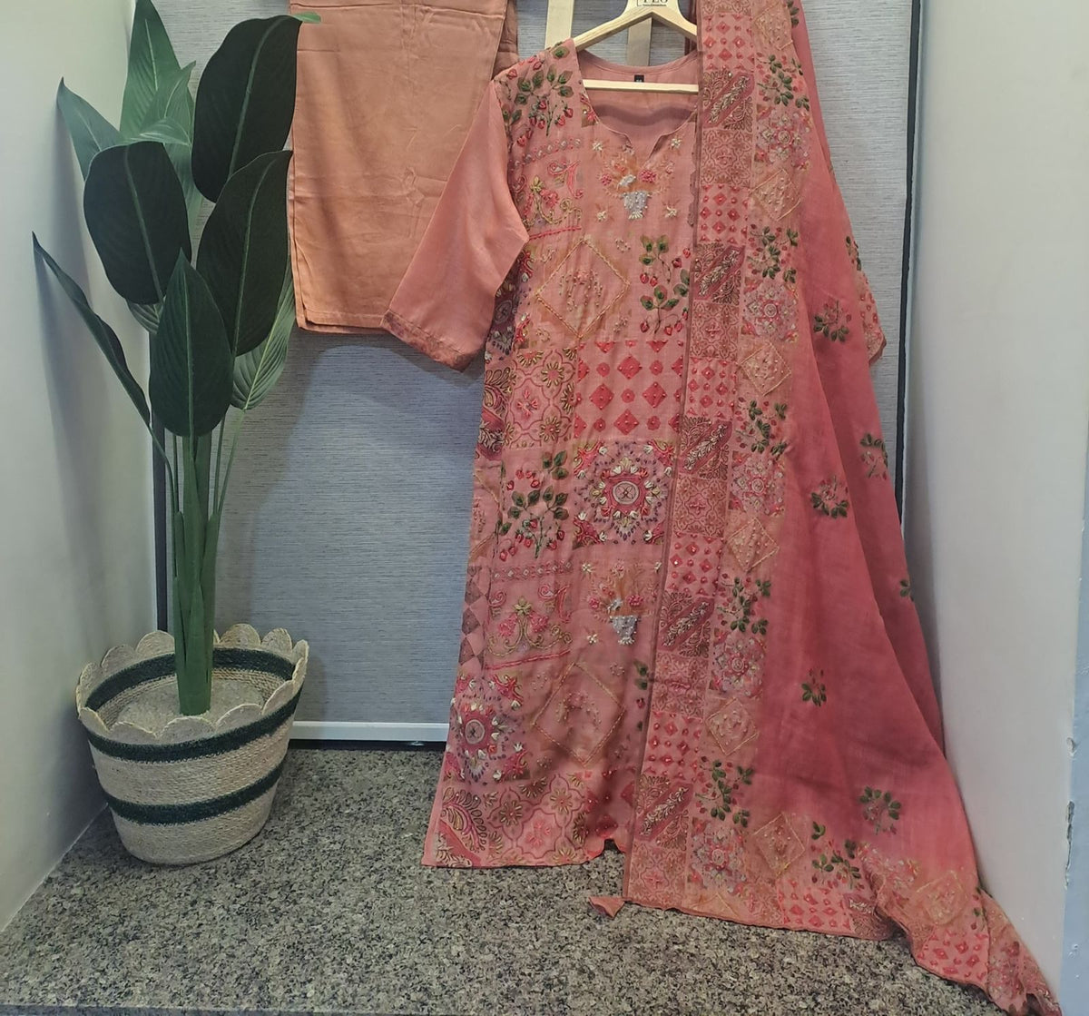 Premium linen chanderi githan work suit set
