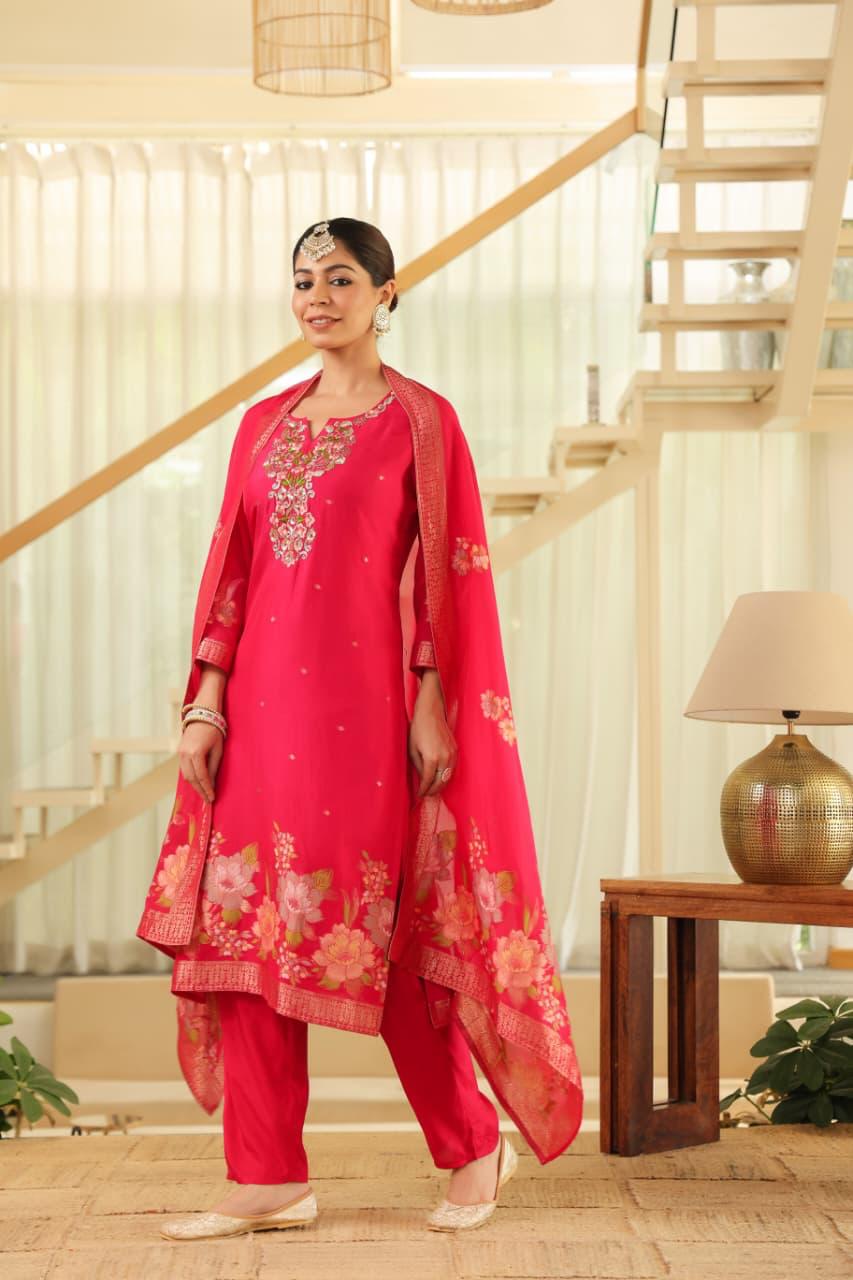 Pretty Russian silk hand work banarsai suit set in pink