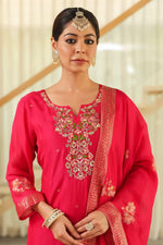Pretty Russian silk hand work banarsai suit set in pink