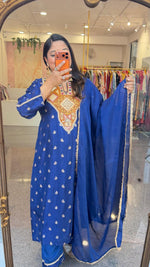 Wow dola silk Banarasi suit set paired with orgenza dupatta