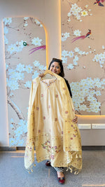 Super premium gold zari jamdani suit set ( true to size ) no margin