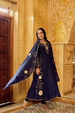 Wow Mul Chanderi gold embroidered suit set in blue