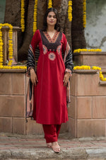 Super pretty cotton full suit set in red
