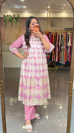 Pure cotton designer kurta pant with pockets and designer sleeves in pink