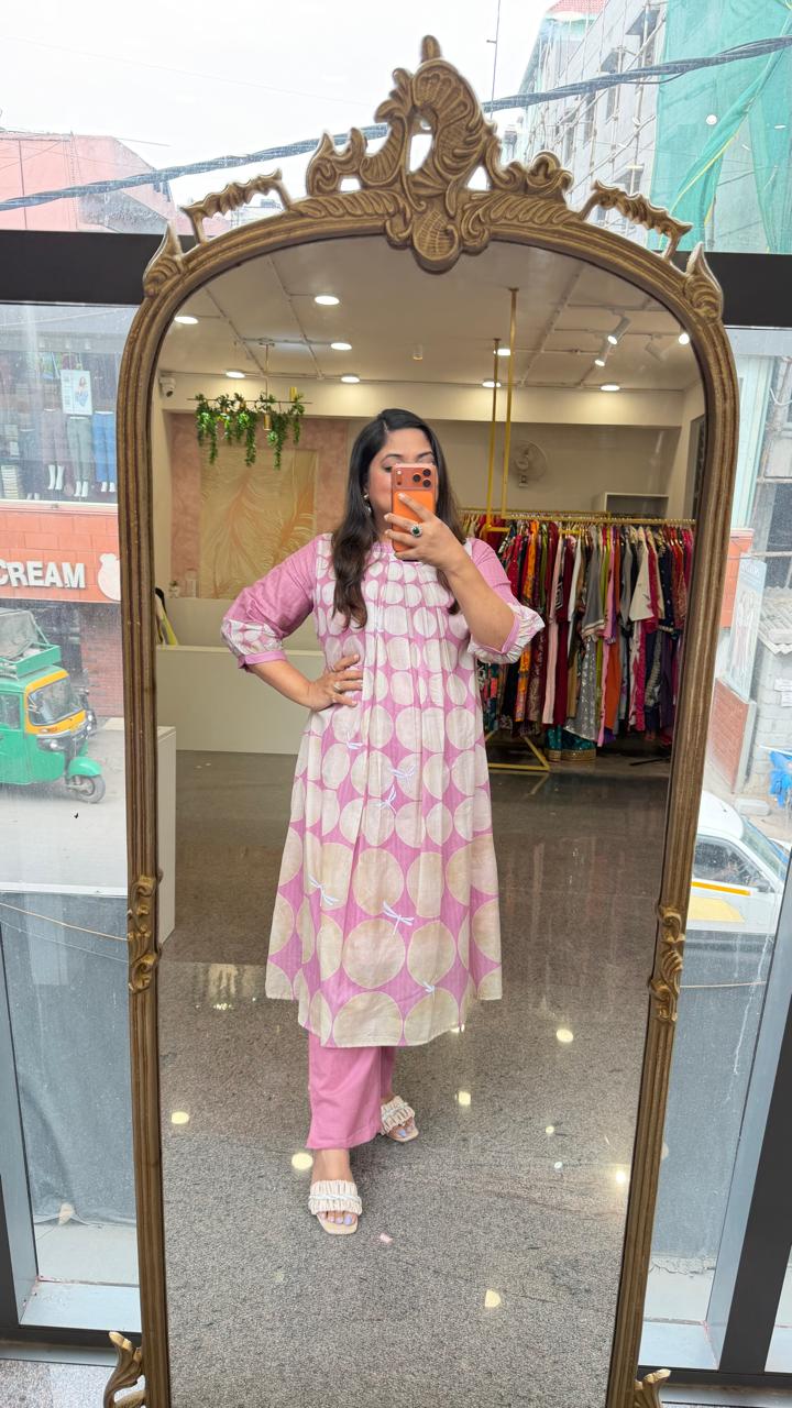Pure cotton designer kurta pant with pockets and designer sleeves in pink