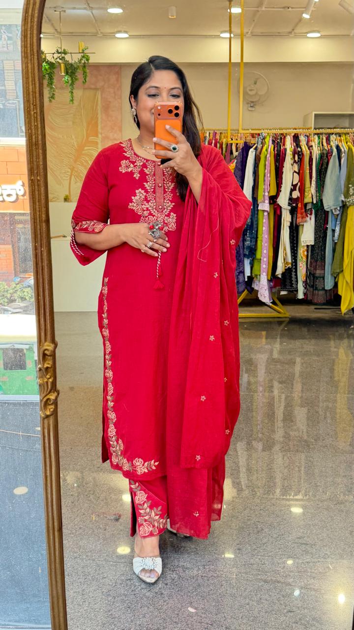 Restocked Designer pant sleeves cotton suit set in red