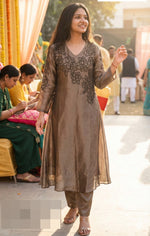 Super pretty premium glass tissue hand work co ord in grey