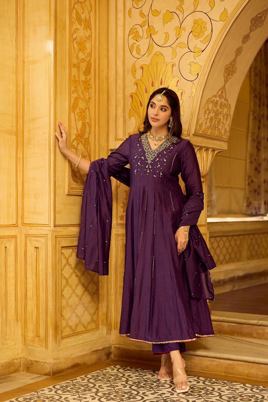 Zari detailing Mul chanderi lining suit set in purple