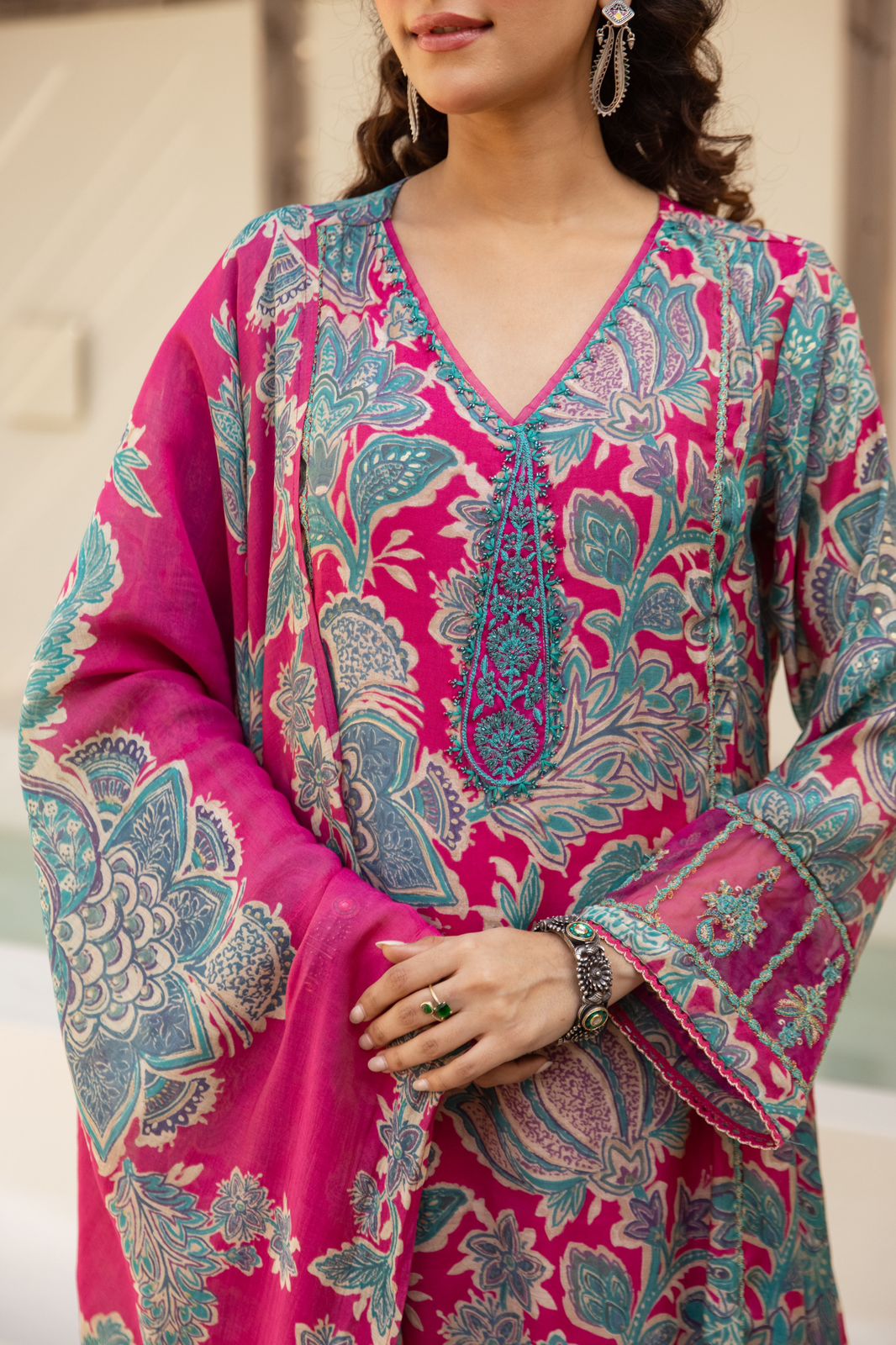 Pretty soft muslin orgenza detailing suit set in pink