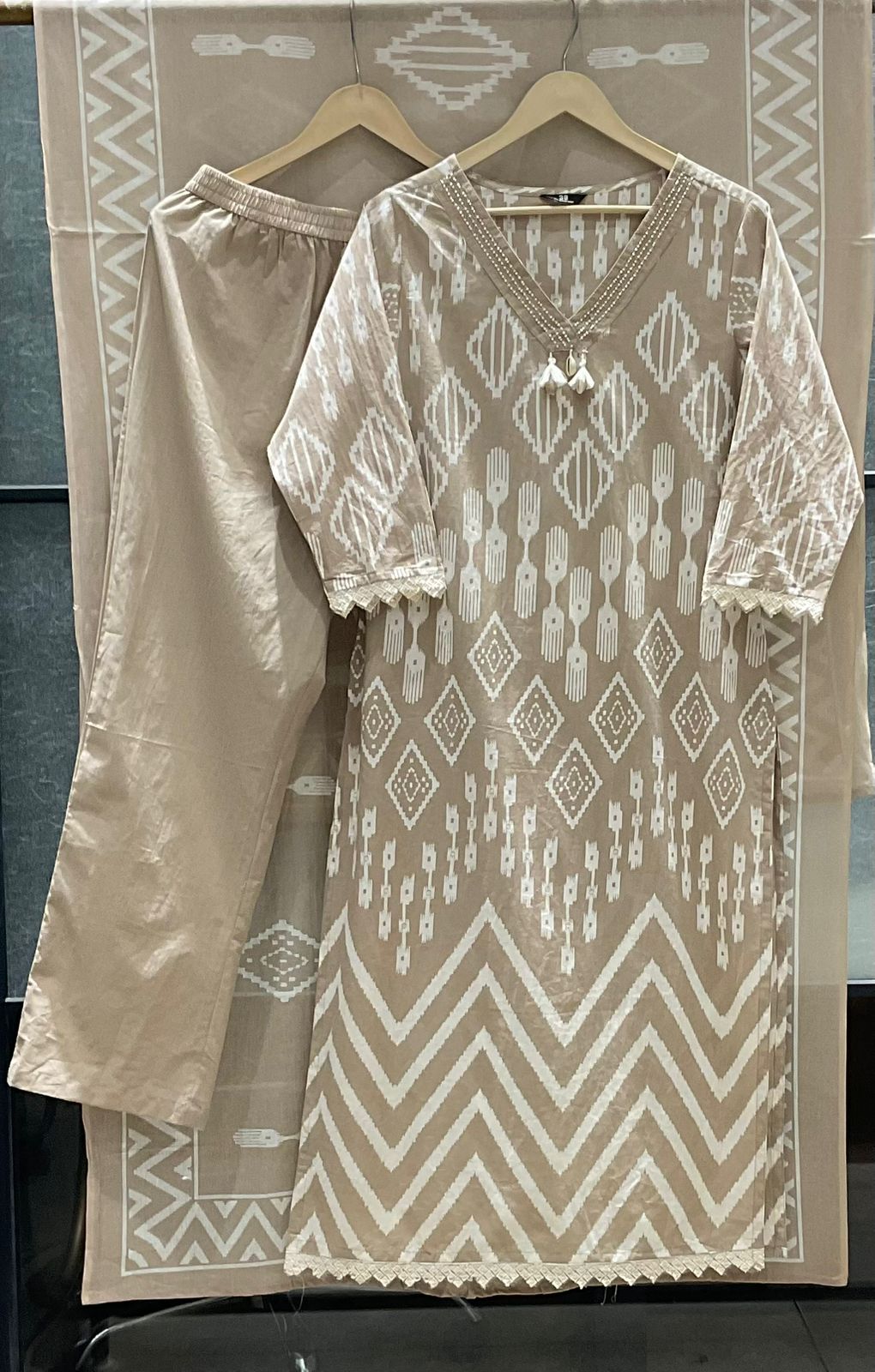 Pure cotton suit set in beige