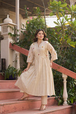 Gorgeous jute cotton orgenza applique kurta pant