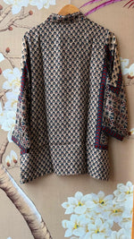 Super pretty crepe top