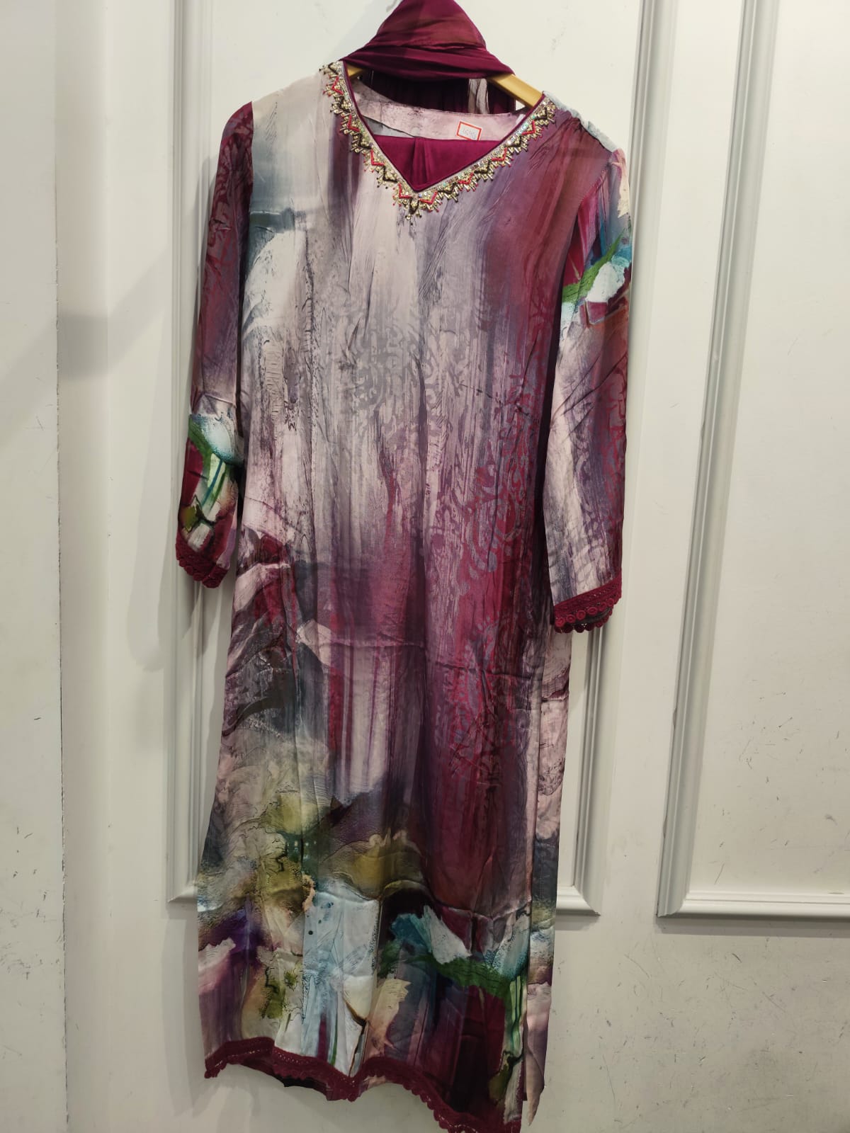 Pure crepe full suit in wine