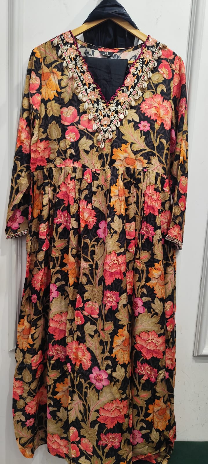 Heavy rayon anaarkali with embalished shell detailing in black