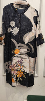 Mul silk digital printed linning full suit in black