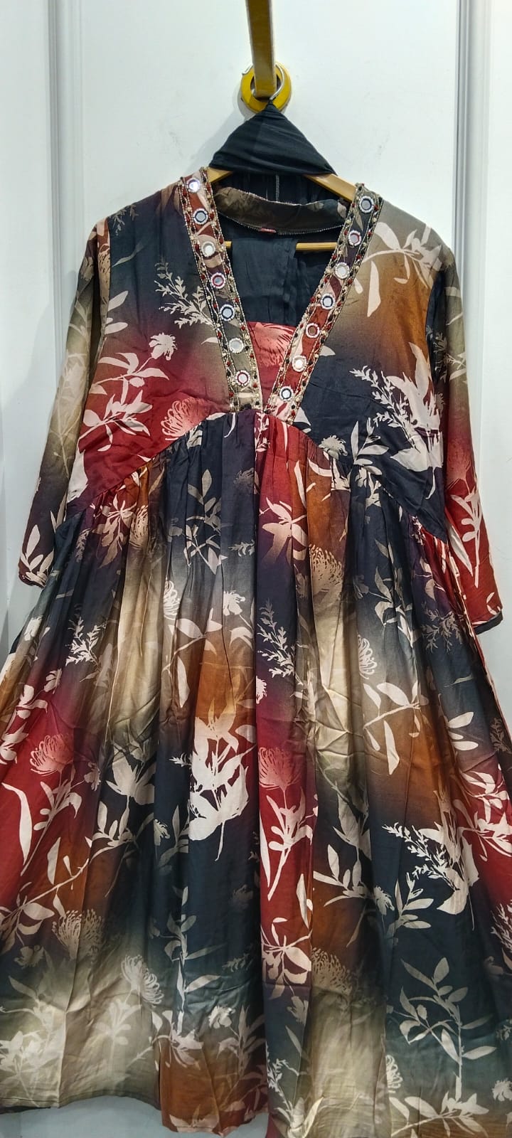 Mul Silk anarkali full suit set in black