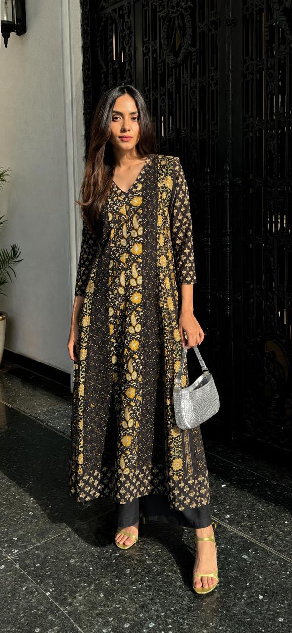 Pretty A line Anarkali kurta pant