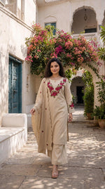 Smart crush cotton applique work suit set