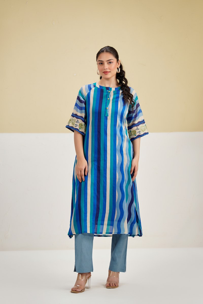 Super pretty soft Mul cotton with stripes in bluekurta pant