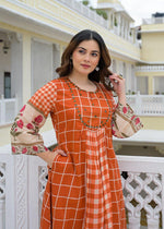 Pure mul cotton chequered kurta pant in orange