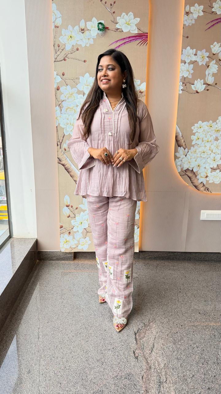 Pure Banarasi mul chanderi lining applique work suit set