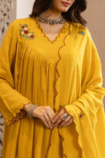Super gorgeous Mul Cotton embroidered suit set in yellow (loose fit)
