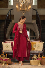 Wow Mul chanderi zari detailing suit set