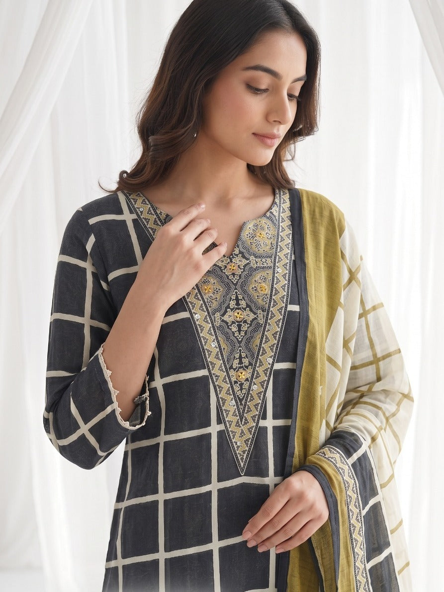 Super soft Mul silk digital printed full suit set in black