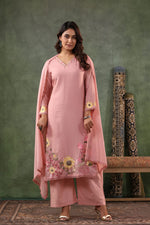 Pretty Mul Chanderi applique work full suit set in pink