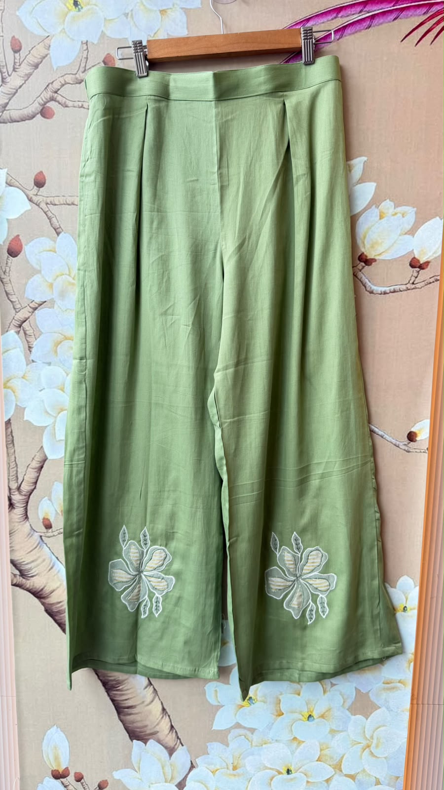 Wow embroidered inner Mul chanderi co ord in green
