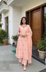 Soft silk lining katha detailing suit set