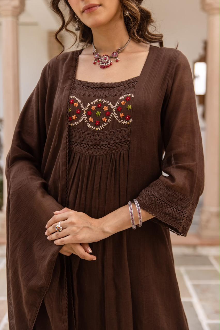 Super pretty Mul cotton embroidered suit set in brown