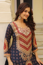 Kareena Kapoor inspired swaroski embellished pure crepe lining co ord