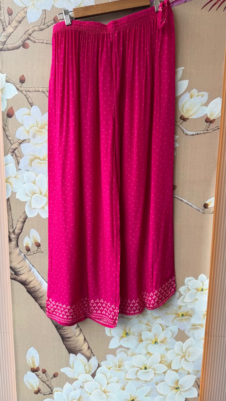 Pink bandhani crepe top with pant