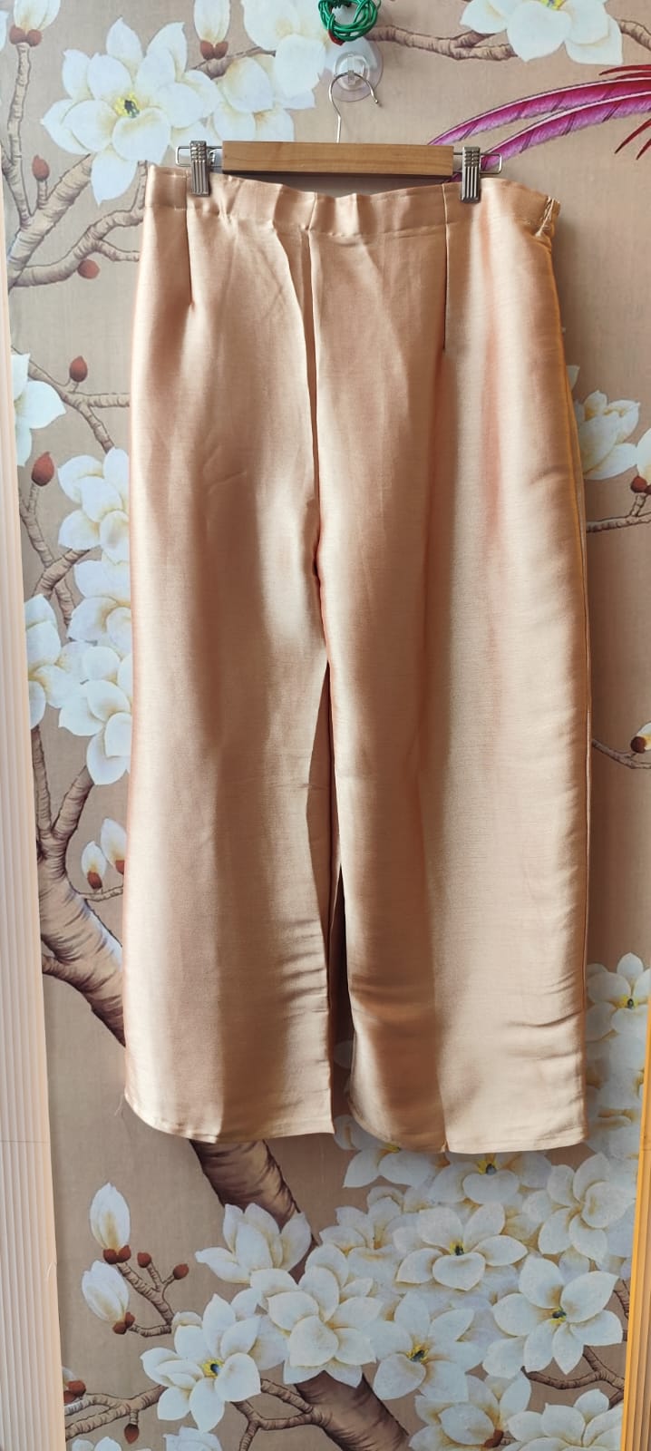 Premium pearl necklace yoke tissue suit set