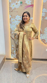 Premium tissue with self and cutwork detailing and bead work paired with Banarasi dupatta (slim fit)