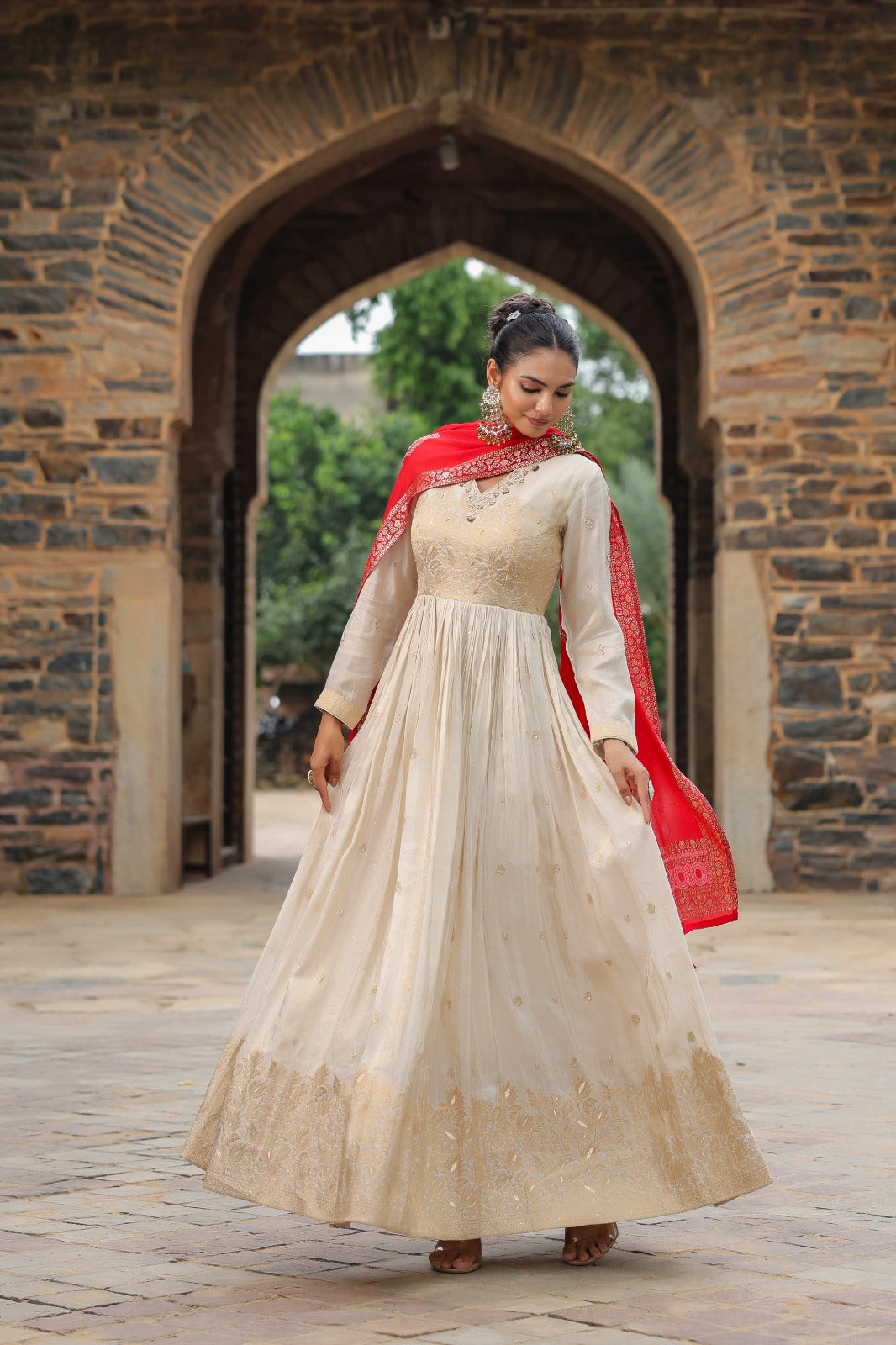 Pretty n premium silk gown with premium banarsi dupatta