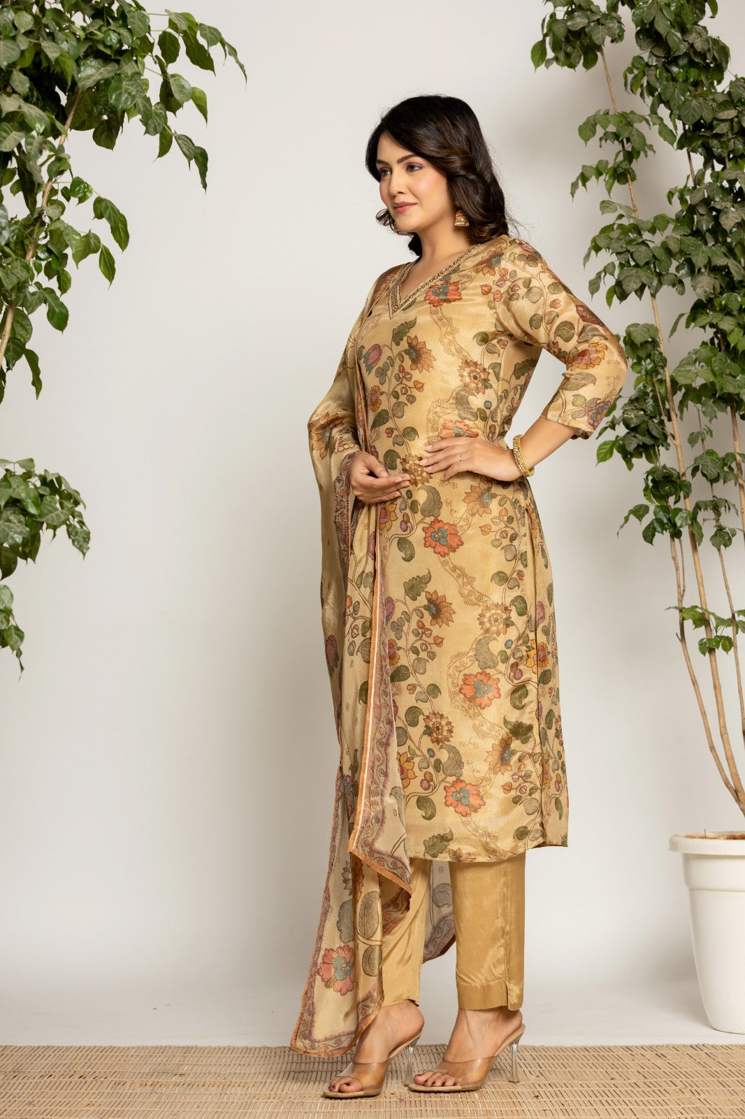 Pure shimmer tissue suit set in kalamkari
