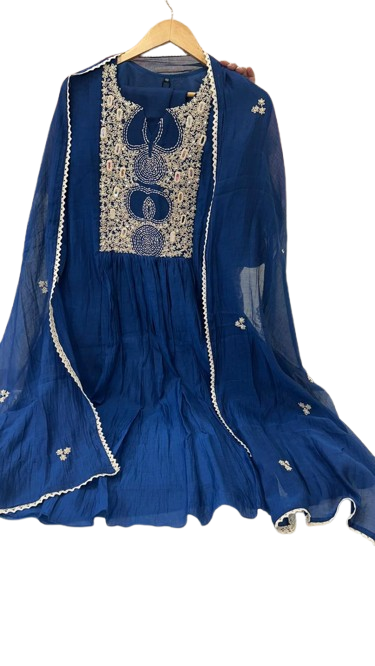 Pretty Mul chanderi embroidered lining suit