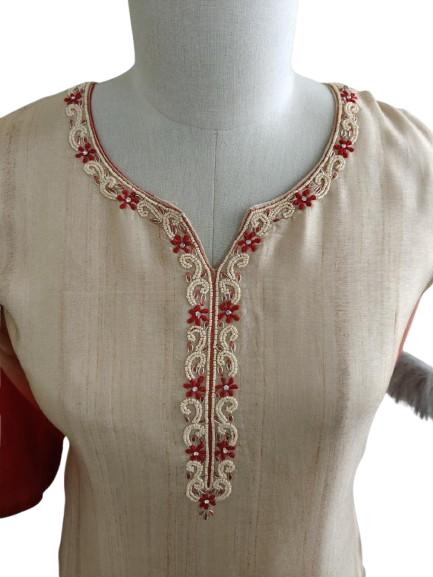 Smart Dola silk ombré effect suit suit paired up with a gorgeous kalamkari dupatta in beige n red
