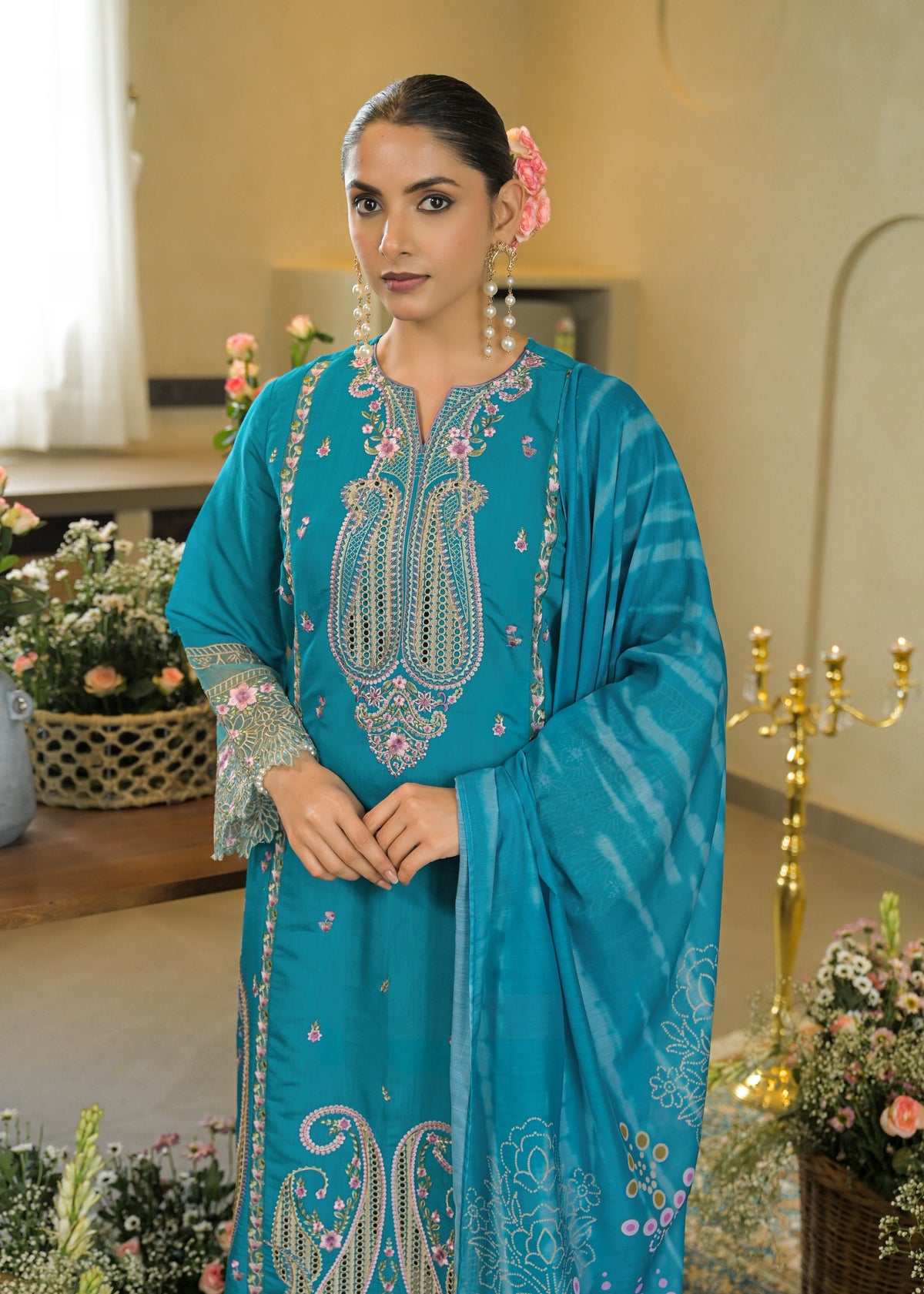 Pure ogrenza appliqué work suit in blue (Both side pockets in pant)