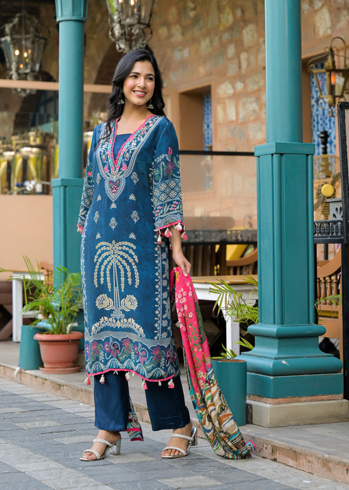 Pure crepe designer V neck suit set