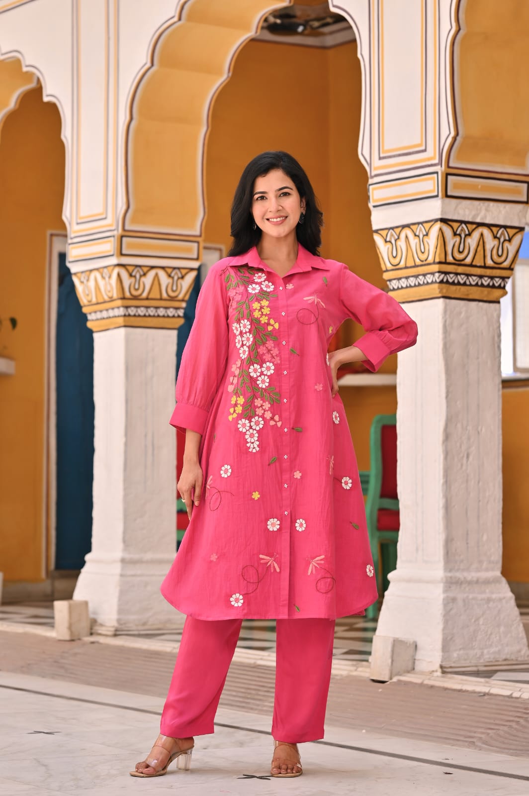 Pretty Mul Chanderi embroidered kurta pant